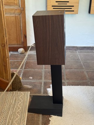Altavoces Focal Chora 806 Madera Oscura + Pies