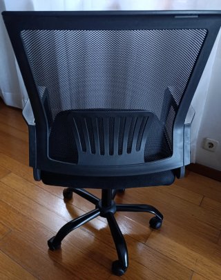 Cadeira de escritório preta