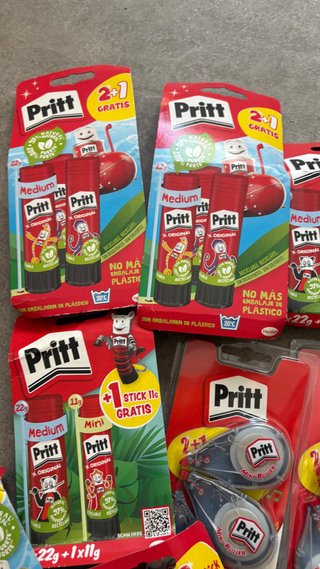 Lote material Pritt nuevo, pegamentos y corrector