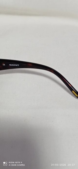 Gafas de sol Gant negras y moradas