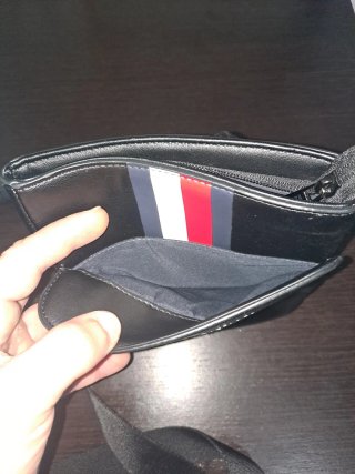 Bandolera Tommy Hilfiger cuero negra