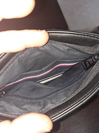 Bandolera Tommy Hilfiger cuero negra