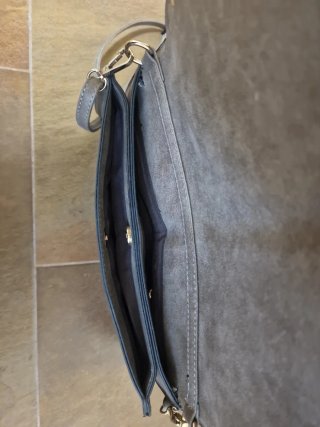 Bolso de leopardo con tachuelas