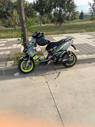 Yamaha Jog RR gris/amarillo