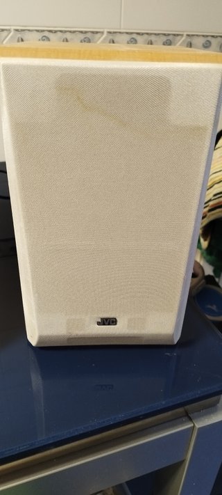 Cadena JVC CD Radio Cassette con Altavoces y Mando