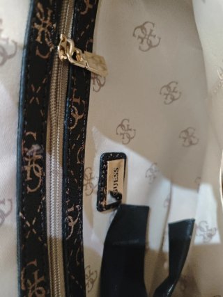 Bolso Guess Marrón y Dorado