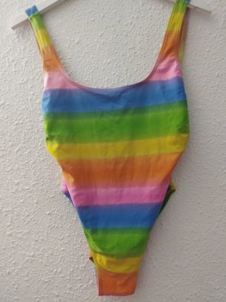 Bañador arcoíris talla L