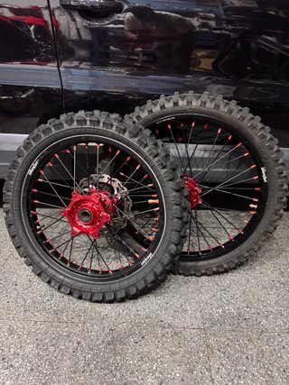 Llantas Motocross Honda Rojas
