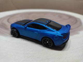 Ford Mustang Dark Horse Hot Wheels Azul