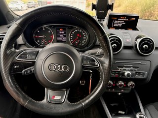 Audi A1 Black Edition S line 1.6 TDI 116cv