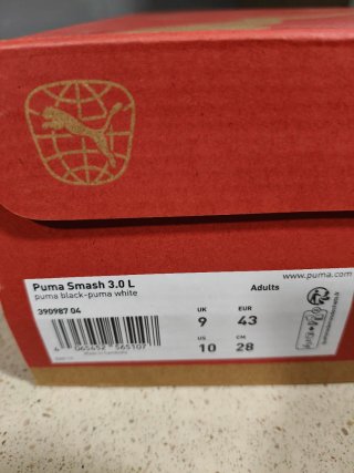 Zapatillas Puma Negras y Blancas