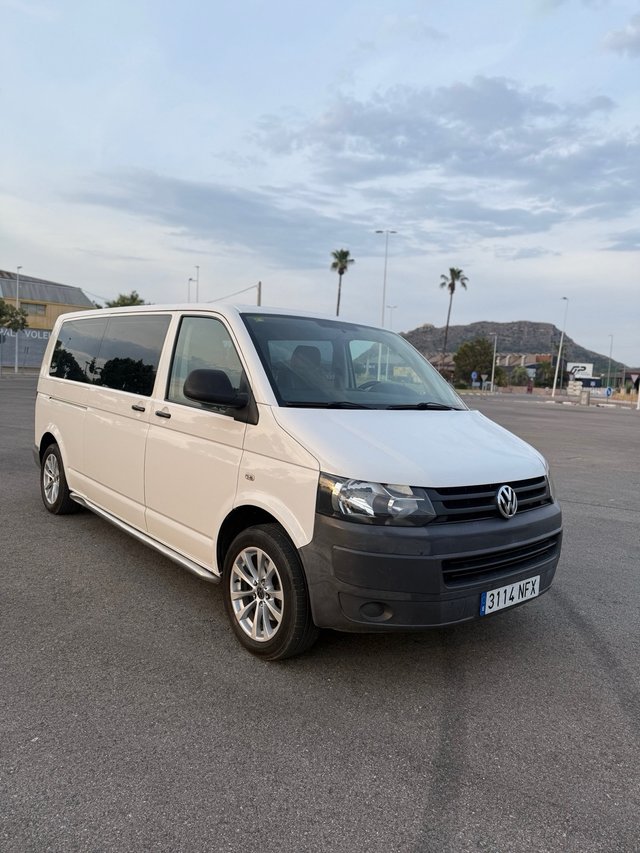 Volkswagen Transporter T5 2011