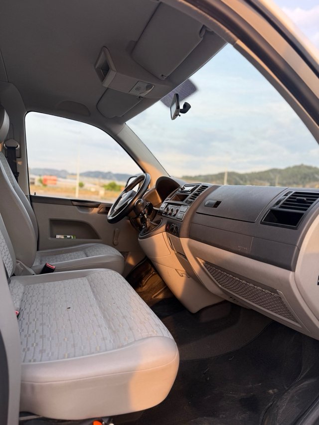 Volkswagen Transporter T5 2011