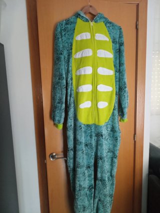 Pijama disfraz cocodrilo