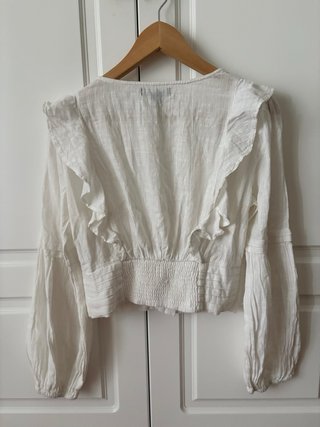 Blusa blanca Primark volantes manga larga