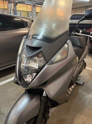 Honda Silver Wing 400 Gris