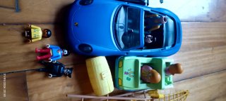 Lote Playmobil: Coche, Barco y Figuras
