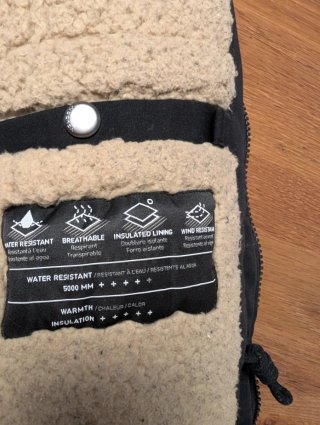 Parka Volcom Negra Impermeable Forro Beige