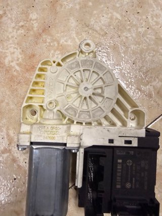 2 Motores Elevalunas Delanteros VW Passat B6