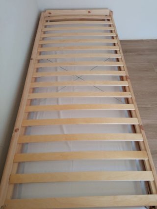 Cama nido apilable Ikea de pino de 80x200