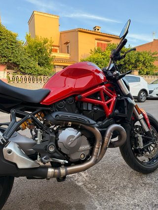Ducati Monster 821
