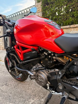 Ducati Monster 821