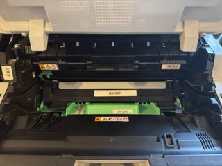 Impresora Láser Brother HL-1110 Blanca con toner