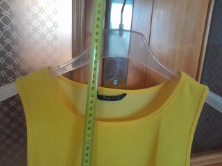 Lote 2 vestidos y 1 camiseta