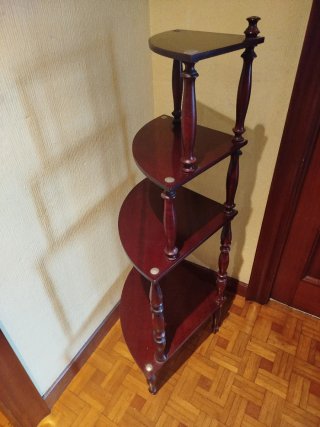 Rinconera de madera de 4 estantes