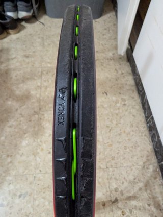Raqueta Yonex Vcore 100 - Empuñadura 3