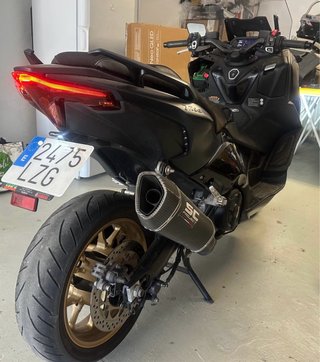 YAMAHA TMAX 560 Tech Max