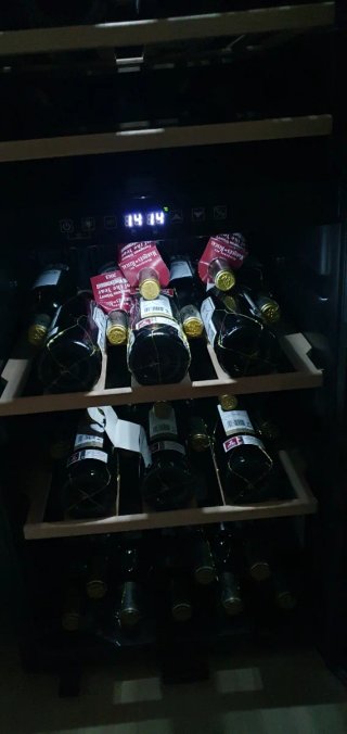 La Sommeliere. Vinoteca 75 botellas doble zona