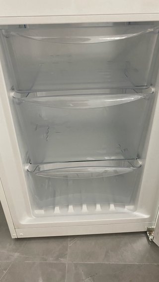 Frigorífico Zanussi + Lavadora LG REGALO