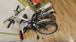 Bicicleta plegable negra