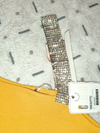Vestido corto amarillo con tirante joya Talla xs/s