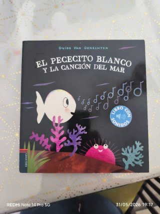 El pececito blanco y la canción del mar