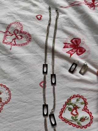 Conjunto bisutería collar y pendientes