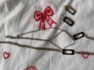 Conjunto bisutería collar y pendientes