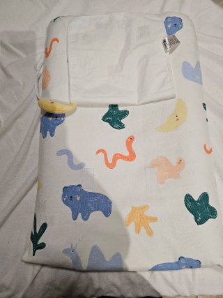 Colchoneta cambio bebé con funda y tohalla.
