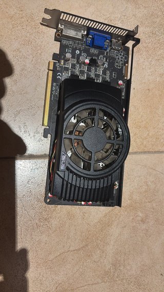 ASUS GT 610 1GB DDR3 Tarjeta Gráfica