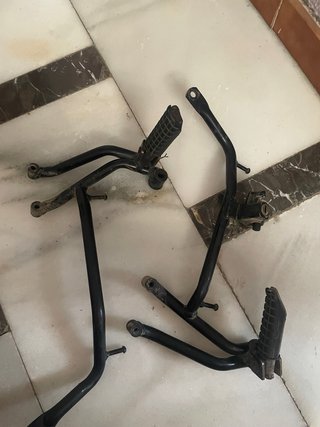 Reposapiés Honda CBR600F (92)