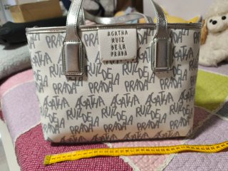Bolso Agatha Ruiz de la Prada Blanco y plateado