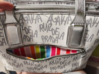 Bolso Agatha Ruiz de la Prada Blanco y plateado