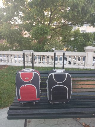 Maletas ENCY (negras y rojas)
