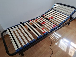 Cama individual articulada con mando