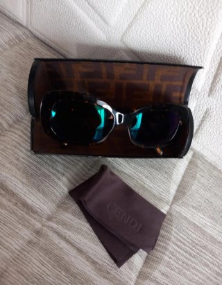 Occhiali da sole Fendi marroni