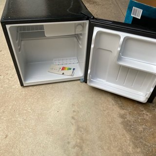 Mini nevera Cecotec 46L