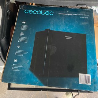 Mini nevera Cecotec 46L