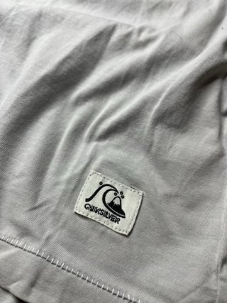 Camiseta Quiksilver Vintage- estilo surf