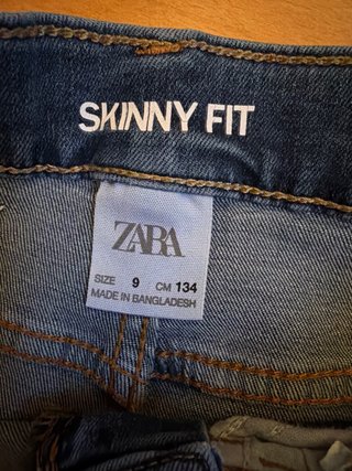 Pantalón vaquero niño T.134